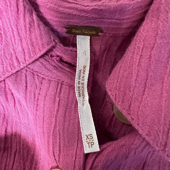 Free‎ People Button Up Pink Top- Cute Sleeves- XS - Picture 11 of 14